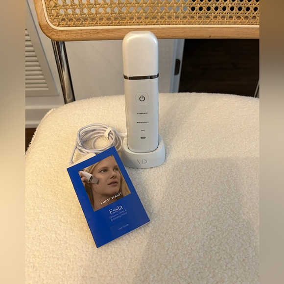 Vanity Planet Exfoliating Tool- New- Never Used! - Picture 6 of 6